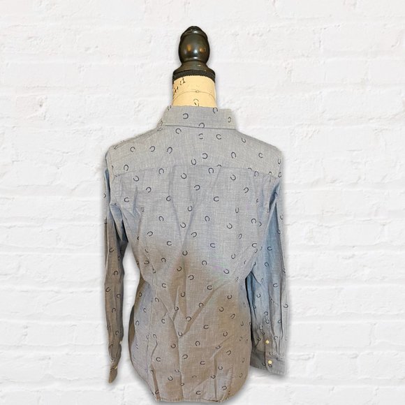 Anastasia Steele's Banana Republic Button Down - Picture 6 of 8